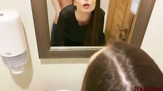 She sucked the guy's cock in the restaurant's toilet on their first date