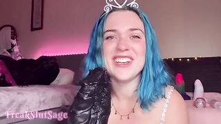 Bad Dragon’s intense anal gapping with Princess and machine