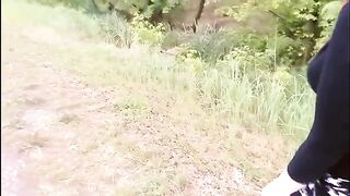 An Asian girl got fucked outdoors by the first comer in a new city