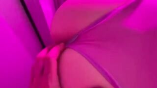 The guy fucked in the toilet of the club a passionate slut