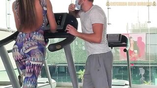 Colombian girl with a bubble butt is having sex in the gym