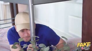 A guy from a hostel caught his cheating GF in a compromising act