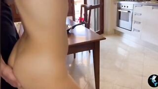 The Italian woman asks for sex until she squirts