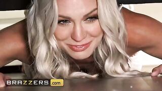 Kenzie Taylor's BF helped her in anal sex with Brazzers