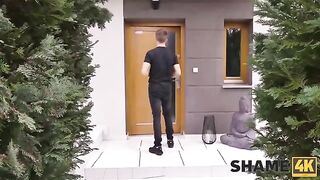 A girl accidentally knocks on the door and ends up having sex