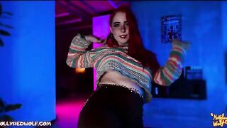 A hippie girl just wants to stay at your house - MollyRedWolf