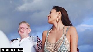 Gorgeous Rae Lil Black deserts her BF for a stranger’s rod