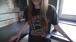 A guy fucked his kitchen because of a hot sister, and he came in her mouth