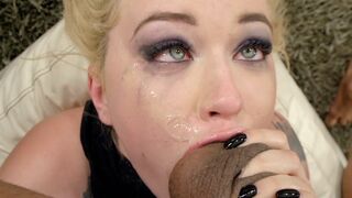 Blonde girl Misha Cross has a big ass and an unlimited desire to fuck