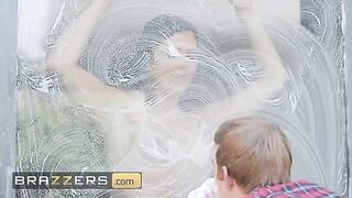 A window cleaner gets a sexy customer, Ruby Sims, with big boobs