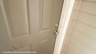 Hot MILF Danni Jones fucks the delivery guy after opening the door