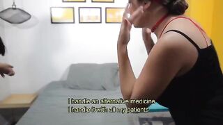 The doctor gave a great anal sex to Salome Gil to cure her illness