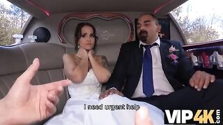 A bride allows her husband to watch her getting her ass banged in the limousine
