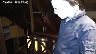 The girl was left alone and had to defend herself in a scary situation