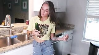 The beauty got ready for lunch in the kitchen, feeling herself