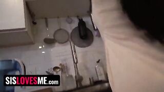 Stepsis Alex Coal gets blindfolded and fucked by stepbrother in a bird box challenge