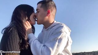 The couple got horny on Tinder and fucked in the park