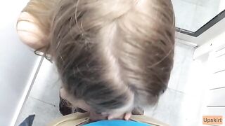 Petite babe fucked in the changing room of a shop, risking to get caught