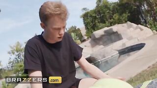 Dee Williams and her stepdaughter Daya Knight get fucked by a lucky guy