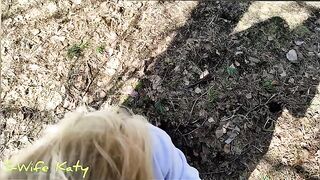 A walk in the forest can end with a cumshot on her ass