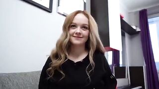 The stepsister lost at strip game, agreed to deep blowjob and cum in mouth