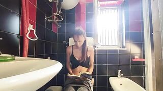 My filthy friend foot-fucked me in the bathroom in a kinky twist