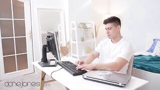 A curvy girl with big natural tits cheats on her husband, exploring new sensations