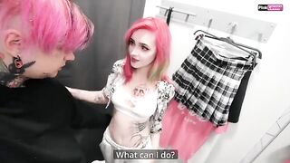 A hot chick came to try on clothes and was fucked by a sales consultant