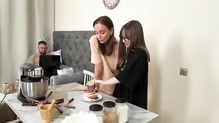 Two girls have a steamy threesome after cooking syrniki