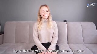 A cute blonde with a big ass fell in love with guys and sperm on her face