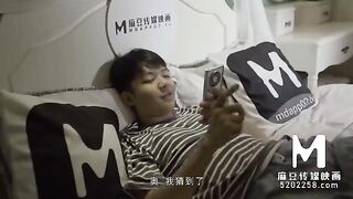 Hot Chinese girl has sex on campus, check it out