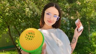 A pretty baby met a guy who wanted to fuck her in the forest
