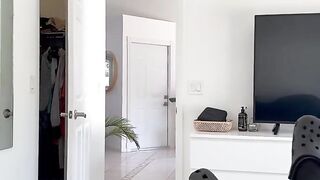 My roommate's ex-girlfriend asked me for a facial, and I delivered