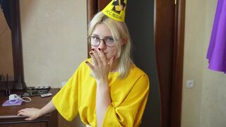 A stepbrother pushed his cock in the girl’s pussy on her birthday