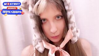 A girl with a big ass fucked in her pussy by a huge dick