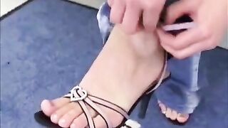 Juicy lover makes a blowjob and fucks beautifully, showcasing brunette passion