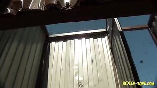 A girl was secretly filmed in a beach house - an exciting peeping adventure!