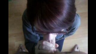 Babe sank to the floor and began to suck the guy's sinewy dick