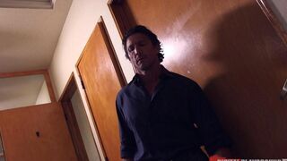 Babe gets a hard dick in her pussy in the bar - Eponer