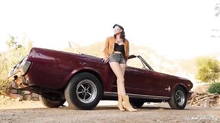 Two retro beauties with perfect asses are licking each other
