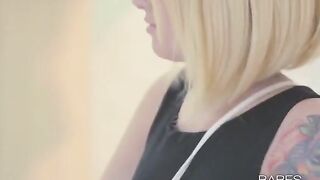 Tattooed slut wanking her pussy in HD quality