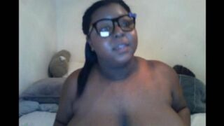 Black woman ended the webcam show with her huge tits