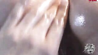 A woman was masturbating with her fingers and got cum