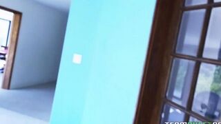 The mulatto guy pulled his dick in Alexia Gold’s mouth