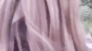 A girl is not shy to make a blowjob in public places