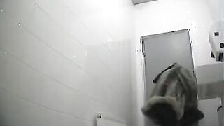 A hidden room in a parachute, you can watch it