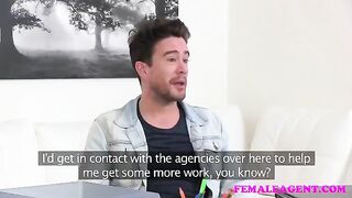 A girl just loves to have sex with her boyfriend passionately