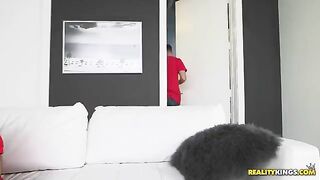 A man roughly fucked a pretty woman in shower