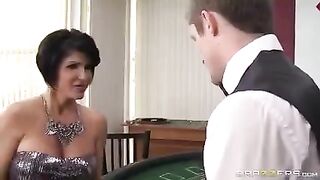 The girl lost a card game and had to pay with her mouth and pussy