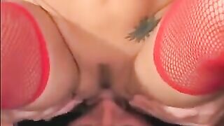 Chick in linen in a mesh sat on her face, a daring move